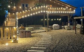 Greenvale Cabins
